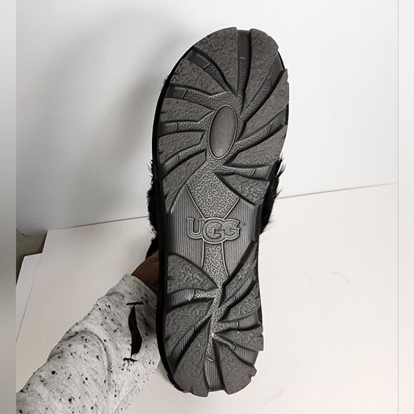 Ugg   - Picture 11 of 12